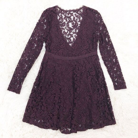 Kimchi Blue Maroon Red Lace Long Sleeve Fit And Flare Empire Waist Dress Size 0 - Picture 2 of 8